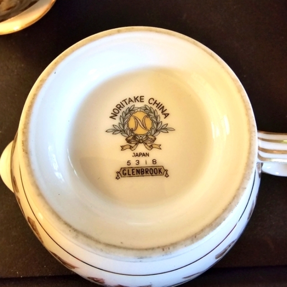 Vintage Noritake China Glenbrook Sugar with Lid and Creamer Set - Picture 4 of 11